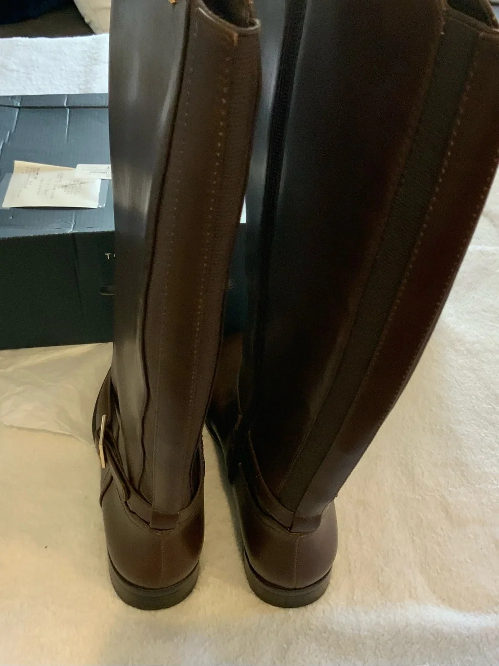 Tommy Hilfiger brown Leather Women's Riding Boots new size 6 sku 3354